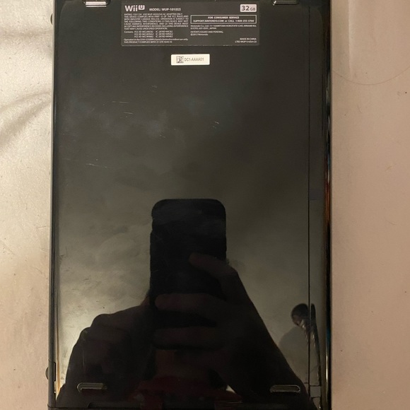 Black 32GB Wii U system only - Picture 4 of 4